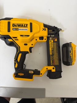 Dewalt DCN680