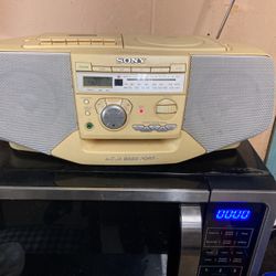 Sony mega bass Model V 35