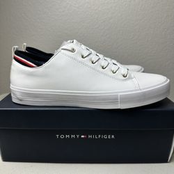 Tommy Hilfiger woman shoes