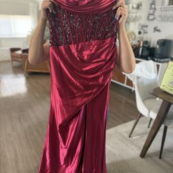 Burgundy Prom dress - New 