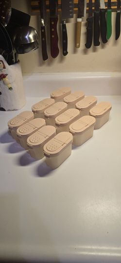 Tupperware Spice Containers 12