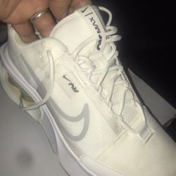 Tenis Nike Size 8.5