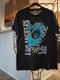 Black T ahirt