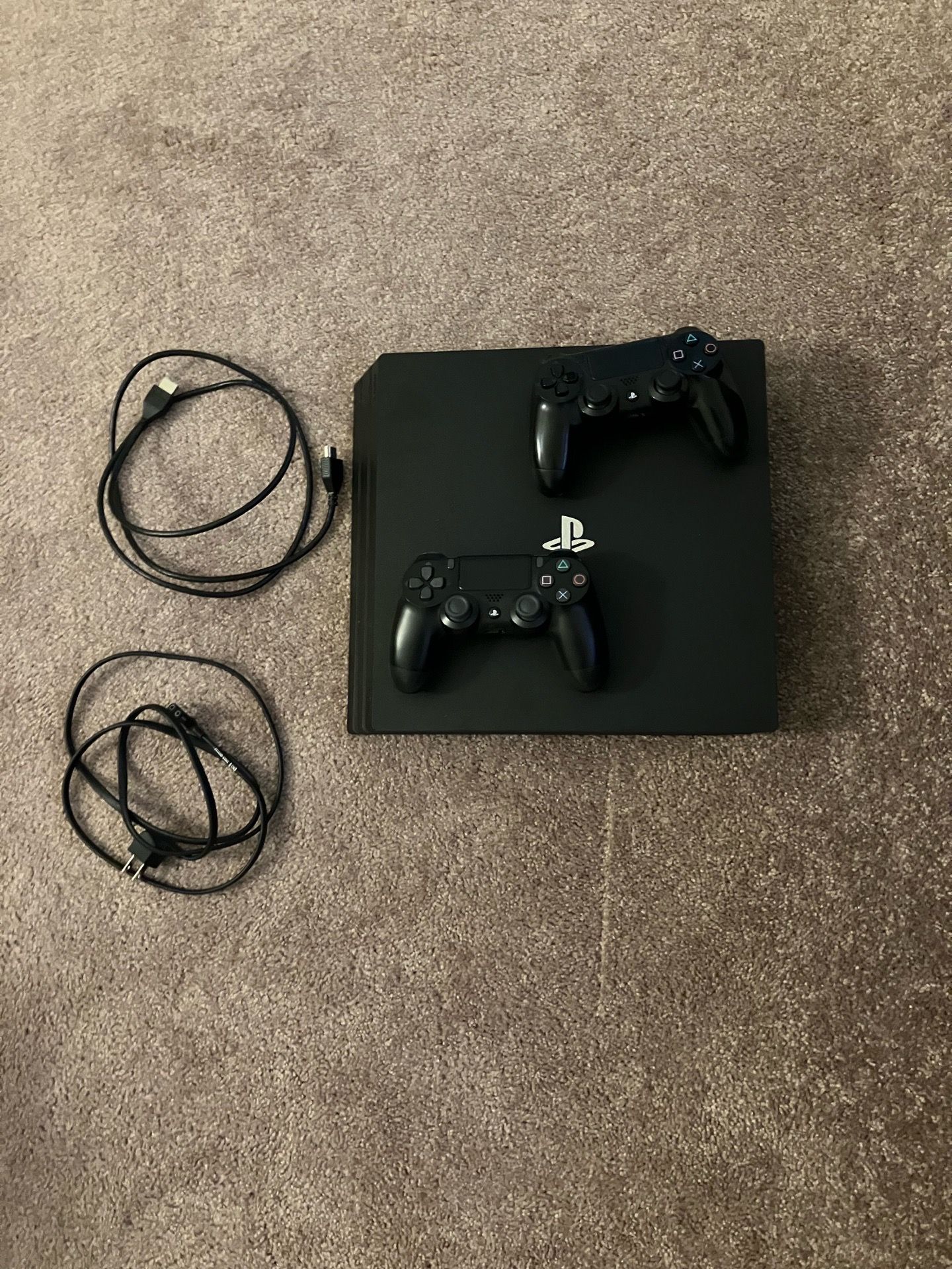 PlayStation 4 Used Normal Wear 2 Controllers