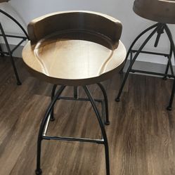 3 Adjustable Stools