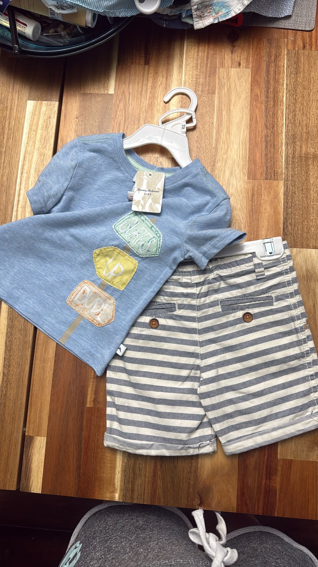 Tommy Bahama T Shirt Set