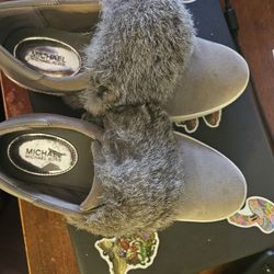 Michael Kors Shoes With Rabbit Fur Acce T for Sale in Duluth GA