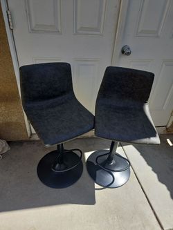 Ajustable bar stools