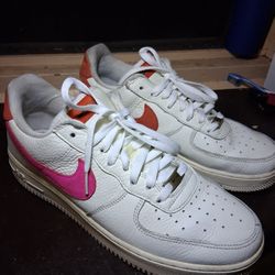 Nike Air Force 1 ’07 LV8 - SIZE 10.5