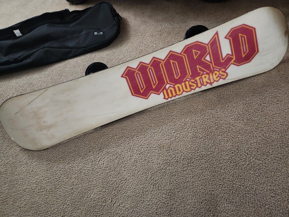 Snowboard,bindings,bag.