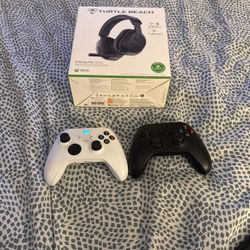 Xbox One With Xbox X Controller And Headset 