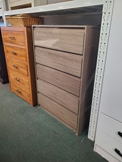 5-Drawer Tall Dresser in Gray Wood Finish