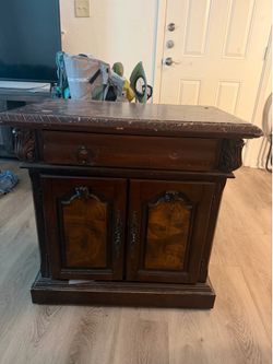 Dresser chest