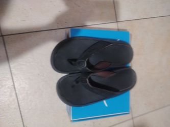 Olukai Ohana Black Sandals Flip  Flop Slipper Thongs  Men's Leather Size 11  Good 