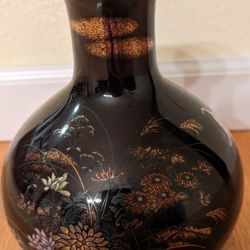7.5" Tall Vintage TOYO Yamaji Japanese Porcelain Vase - excellent condition