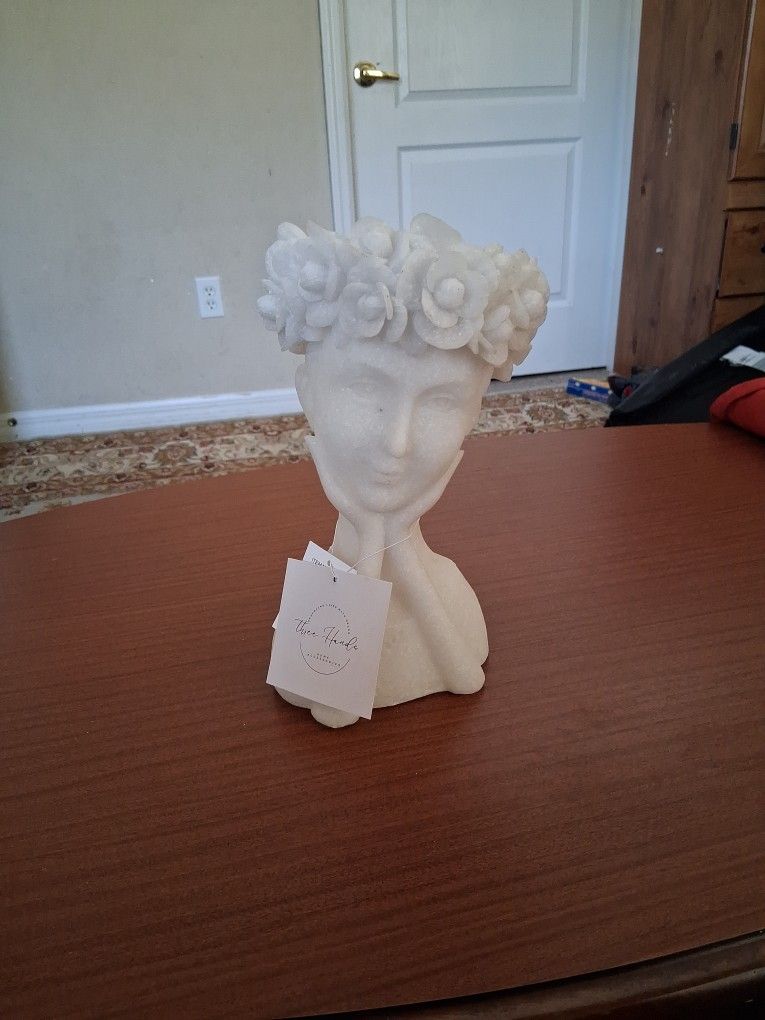 Decorative Statue Cup