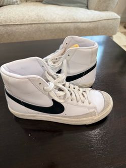 Nike Shoes Size W 7.5
