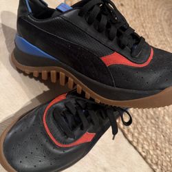 Puma Men’s Leather Sneakers – Factory Sample – Size 10.5