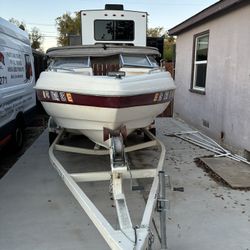 Caravelle 18 Ft Boat