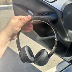 Beats Solo 3 HeadPhones