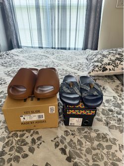 YEEZY SLIDE size 8….. US SIZE 8.5 DENIM SUMMER KURT GEIGER SLIDES