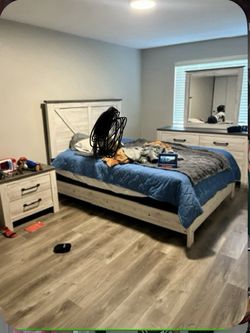 Queen Bed set
