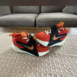 Nike Hustle D12 Basketball Shoes 