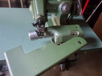 Feitsew Blindstitch Machine w/ table