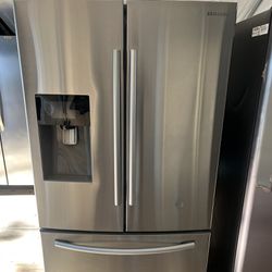Samsung French Door Refrigerator 60 day warranty/ Located at:📍5415 Carmack Rd Tampa Fl 33610📍