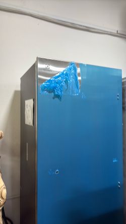 Frigidaire top freezer refrigerator