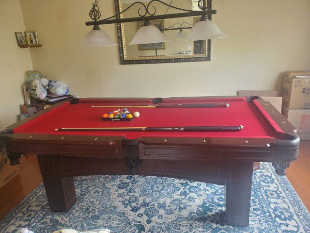 Great Like New Condition Pool Table  In Spring Hill