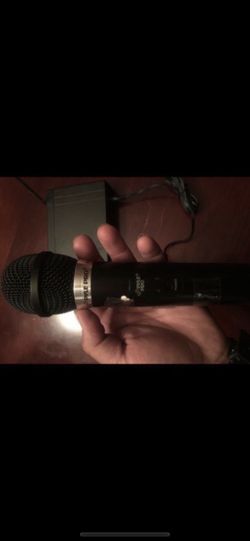 Microphone and receiver