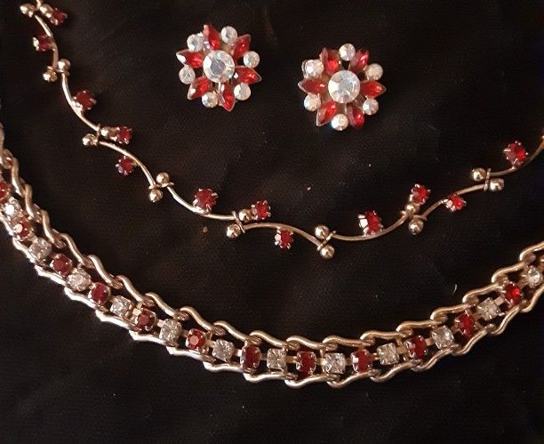 Red & Clear Crystal EARRINGS, Bracelet & MONET Choker Necklace