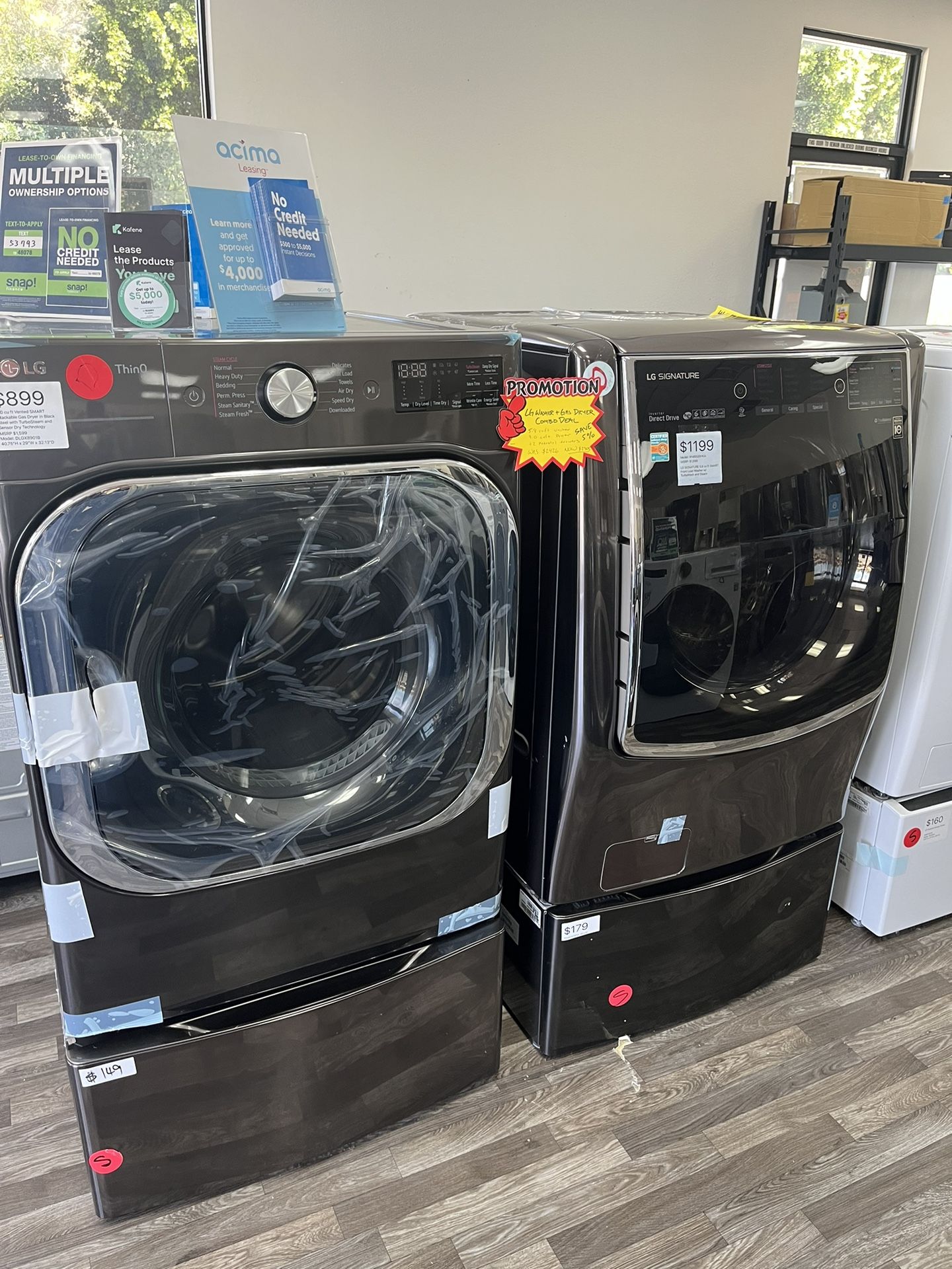 LG Washer / Gas Dryer / 2 Pedestal Bases Combo Deal (NOW ONLY $2305)
