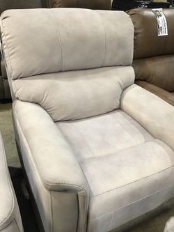 Manuel Recliner