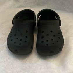 Kids Black Crocs Size 9c