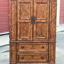 Armoire