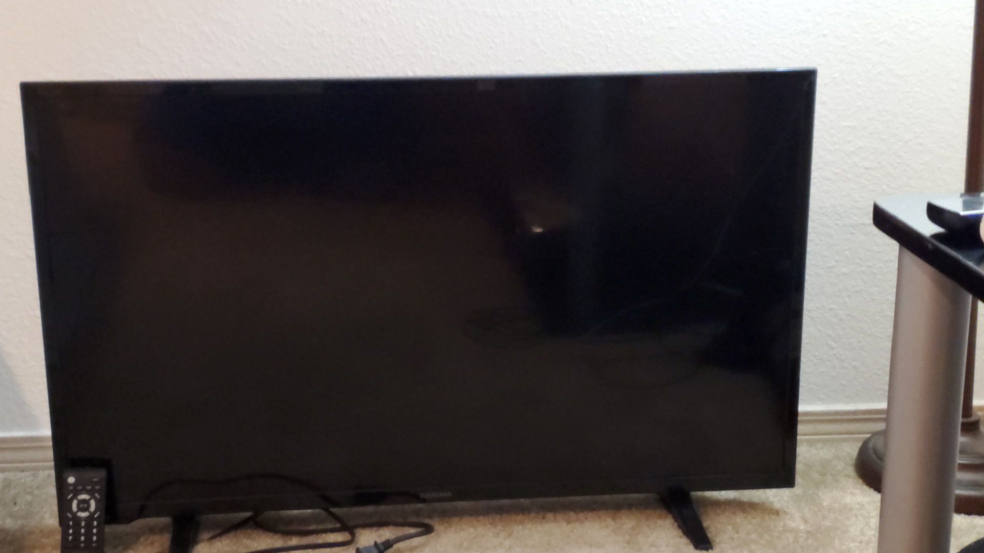 41 inch Insignia LCD TV