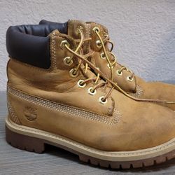 Timberland Boots Boys Size 1 Wheat Nubuck Waterproof Classic 6 Inch Work 12709