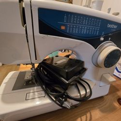 Brother XL2600i Sewing Machine w/Pedal