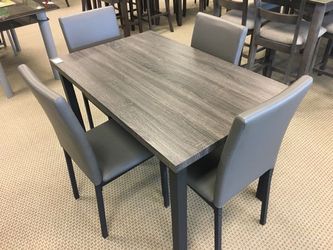 BRAND NEW FOUR CHAIR TABLE