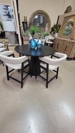 Black Round Modern Counter Table Set. 47"