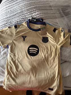 Barcelona - Kobe Bryant - Champagne - $70