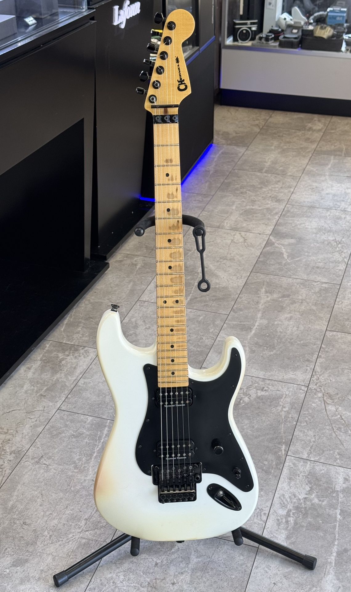 Charvel Socal Style Snow White Solid Body Electric Guitar With Hard Case