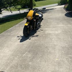 2014 Suzuki M109r