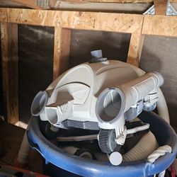 Automatic Pool Vaccum 