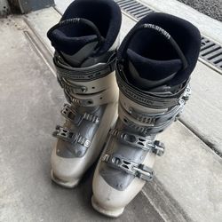 Women’s Salomon Ski Boots