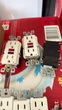 Leviton GFNT1-W (GFCI receptacle)
