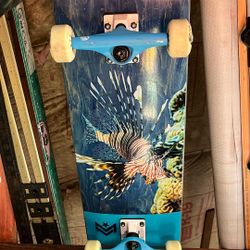Mini logo Lion fish Complete Skateboard 8.75”