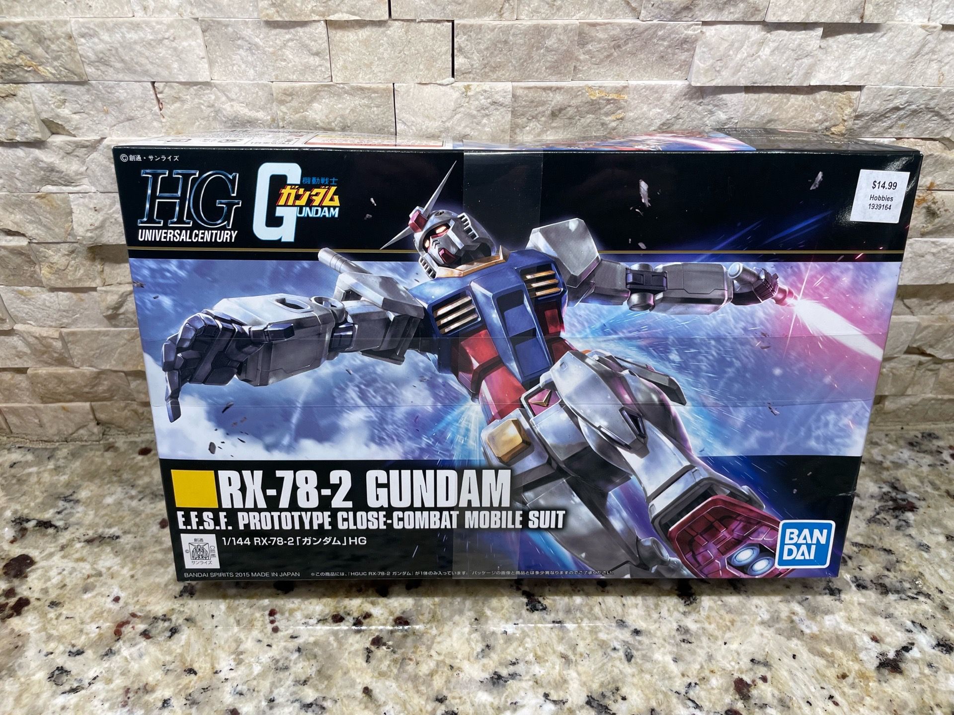 GUNDAM: RX-78-2 E.F.S.F. PROTOTYPE CLOSE COMBAT MOBILE SUIT HG 1/144 MODEL KIT